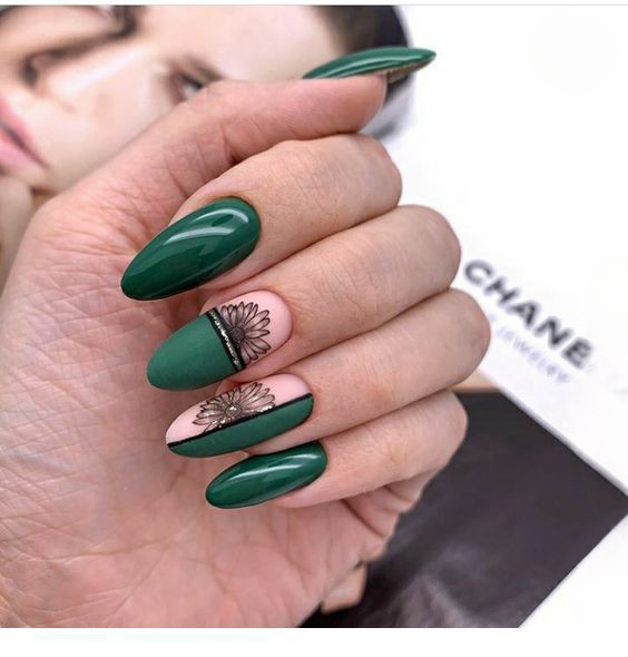 Glossy Green floral  Press on Fake Artificial Nails / tns678