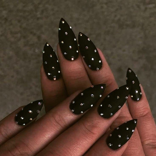 Matte Black Studded Press on Fake Nails // tns171