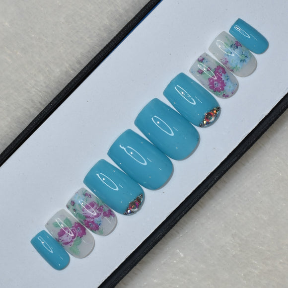 Glossy Light blue Floral Rhinestones Press on Nails Set // 328