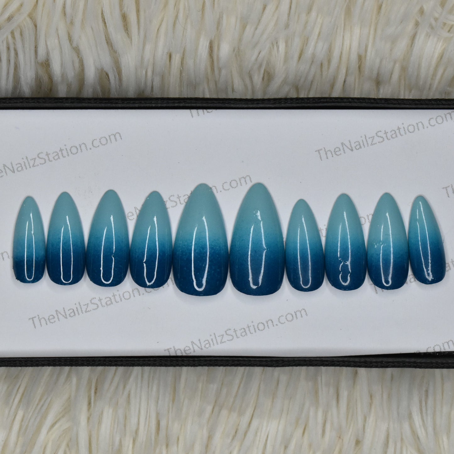Glossy Light Blue and Dark Blue Ombre Press on Nails Set // 474