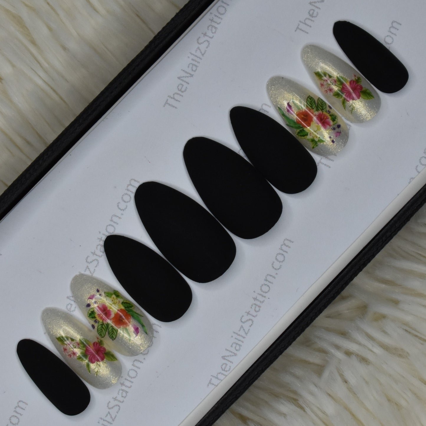 Matte Black Floral Press on Nails Set // 405