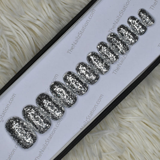 Glossy Silver Glitter Press on Nails Set // 379