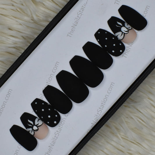 Matte Black Bow Press on Nails Set // 525