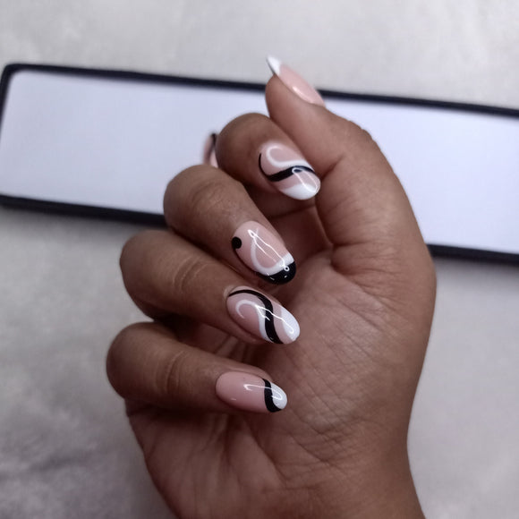 Glossy Nude Black and White Abstract Press on Nails Set // 508