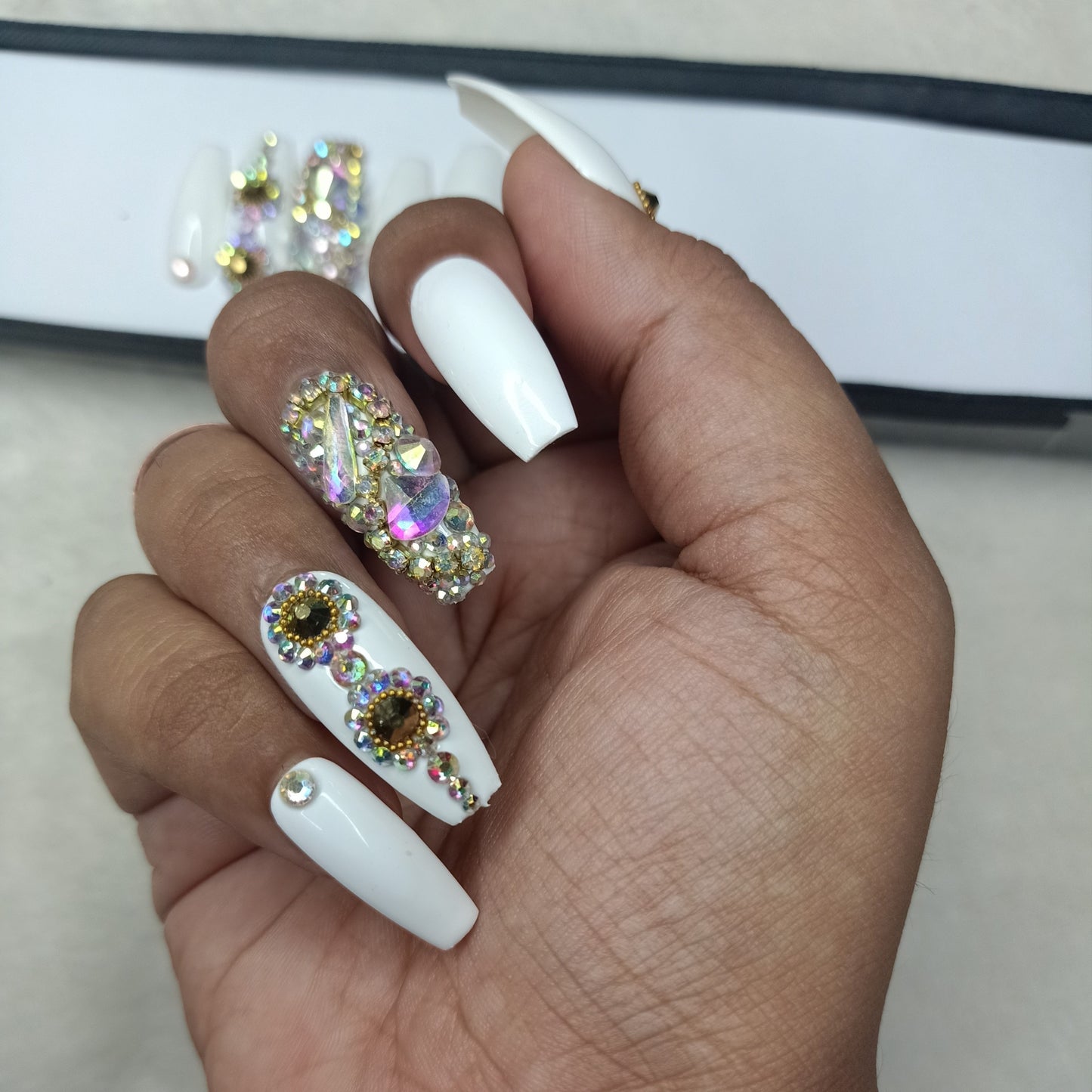 Lux Collection : Glossy White Rhinestones Press on Nails Set // 554