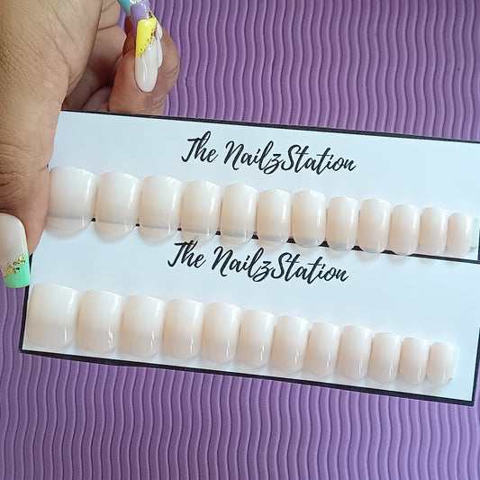 Glossy Nude French Ombre Press on Nails Set (24 nails / Square)