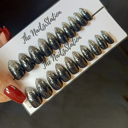 Glossy Black Silver Glitter Ombre Press on Nails Set (20 nails / Almond)