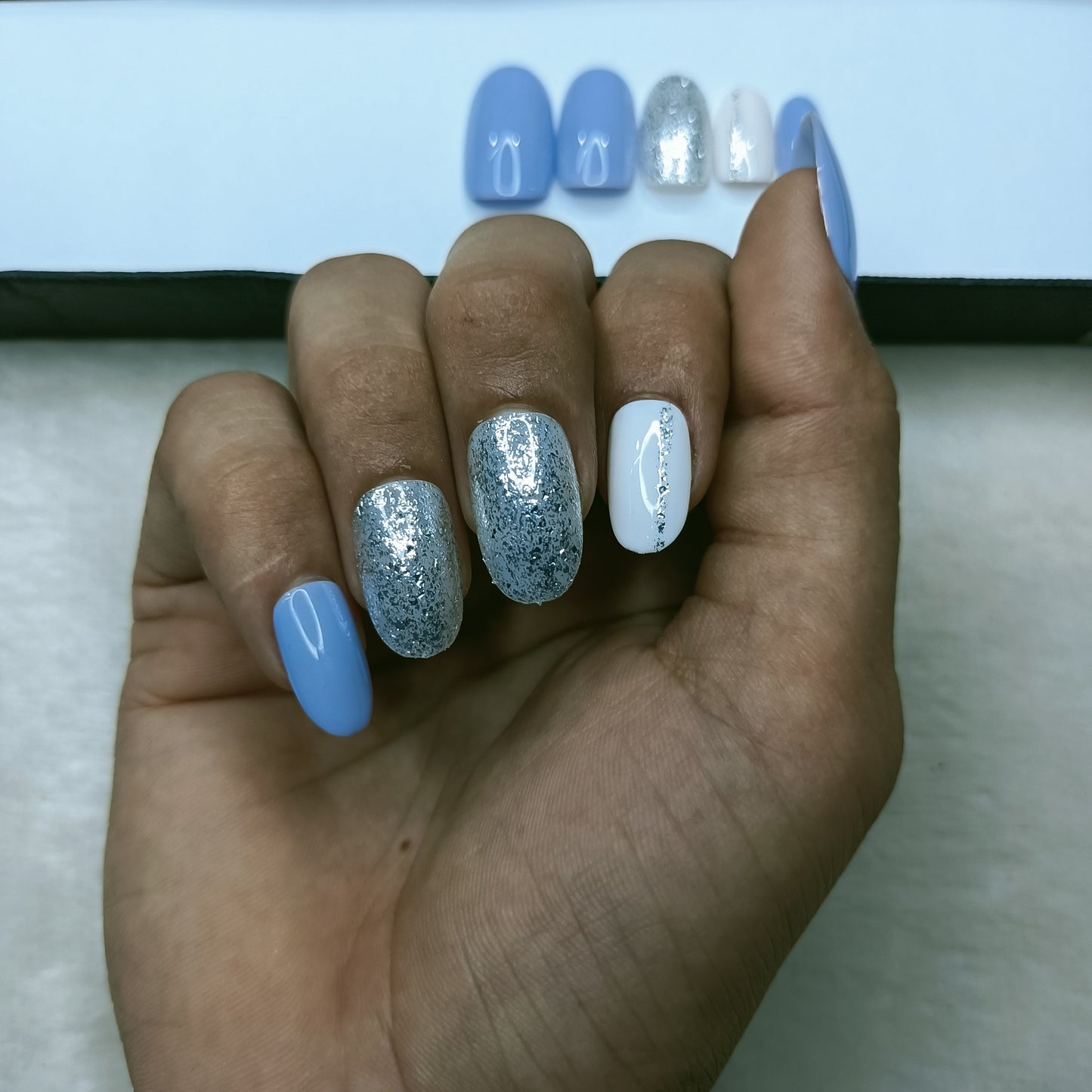 Glossy Lavender with silver Glitter  Press on Nails // 980