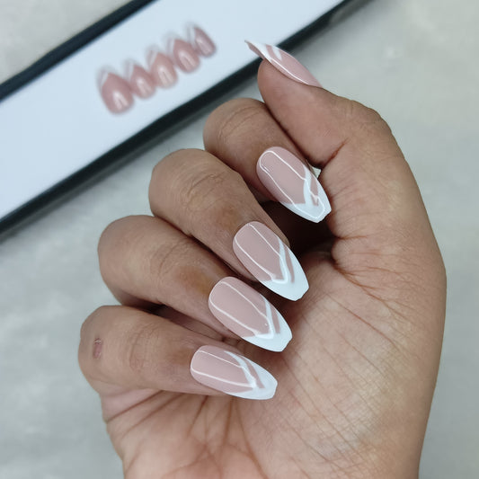 Glossy Flower Nude French Press on Nails Set