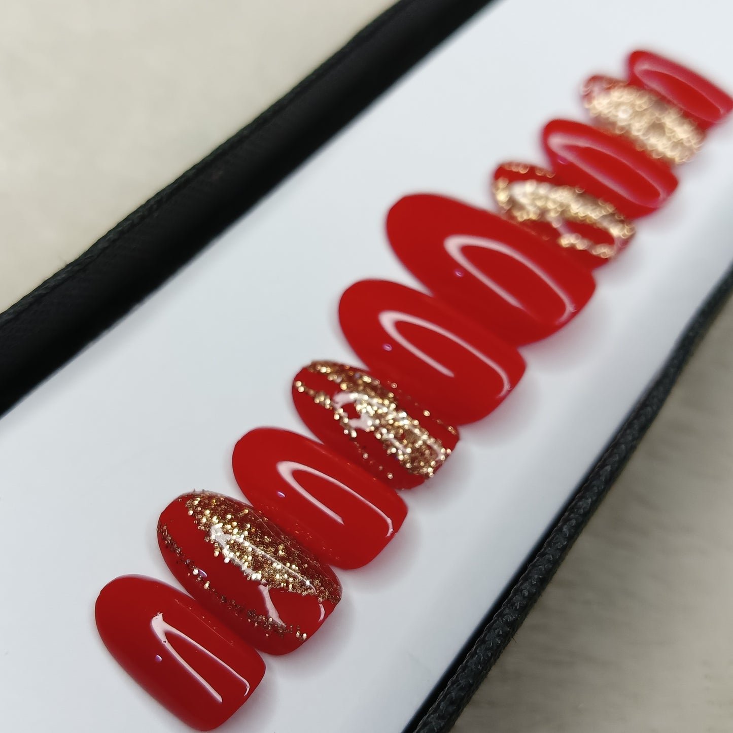 Glossy Red With Glitter Swirl Press on Nails Set //1029