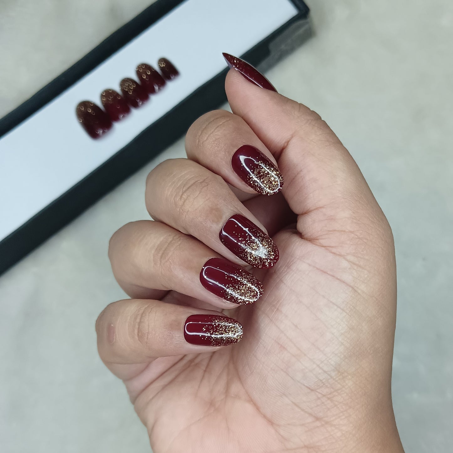 Glossy Maroon Glitter Ombre Print Press on Nails Set // 629