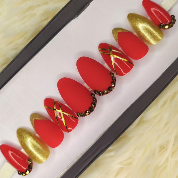 Red Matte Golden Embellished Press on Nails Set // 157
