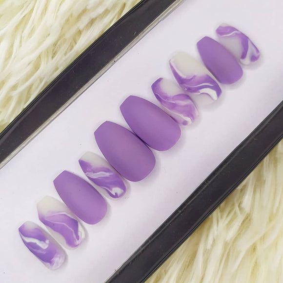 Matte Light Purple Marble Press on Nails Set // 219