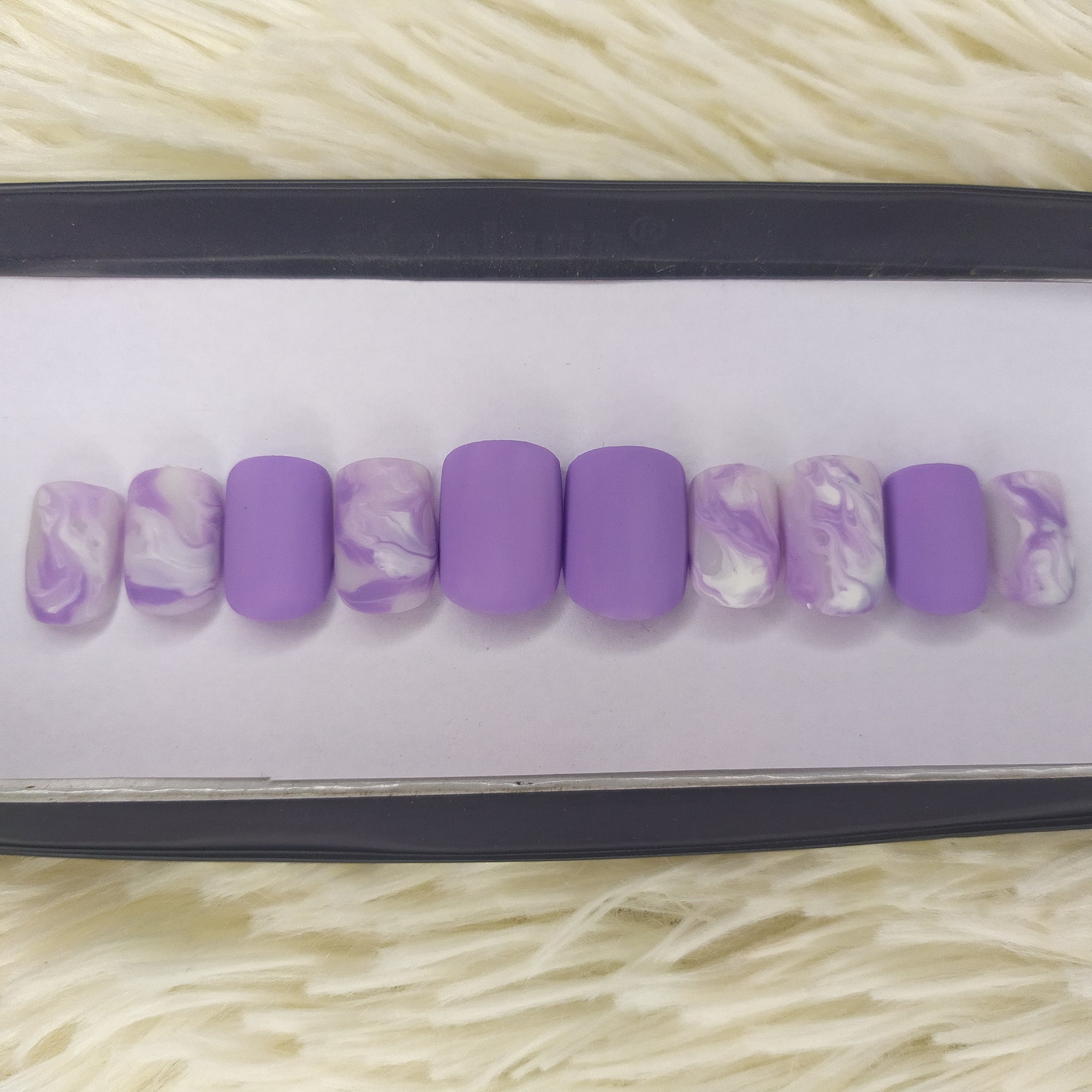 Matte Light Purple Marble Press on Nails Set // 219