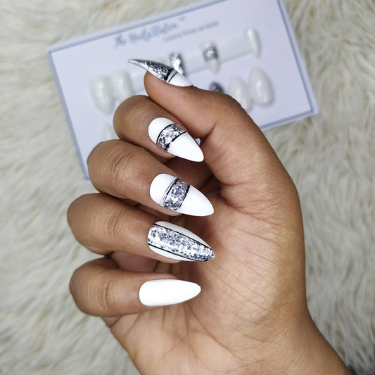 Glossy White Silver Glitter Press on Nails Set // 423