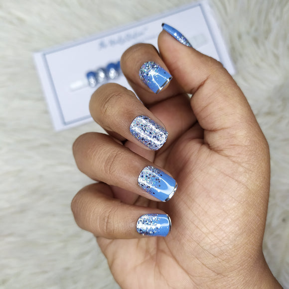 Glossy Light Blue Glitter Press on Nails Set // 512
