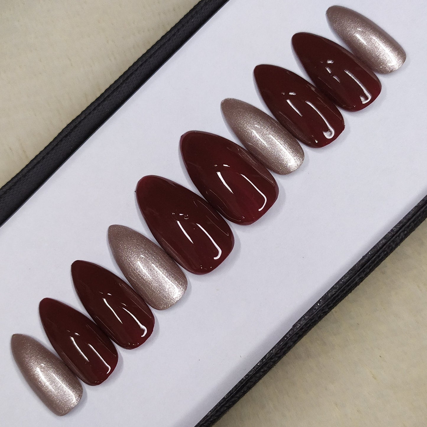 Glossy Dark Maroon Rose Gold Press on Nails Set // 483