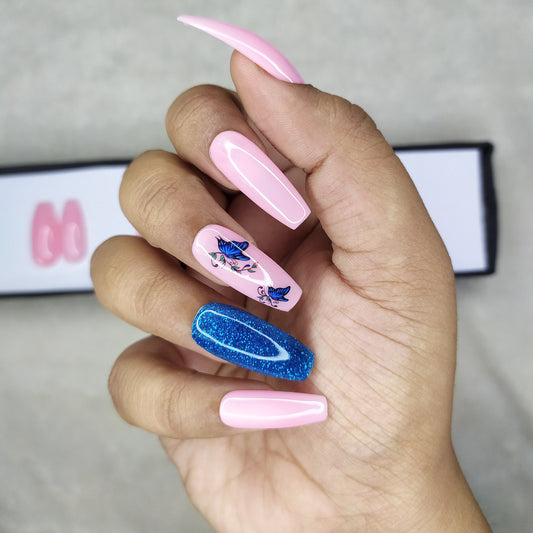 Glossy Light Pink Butterfly Press on Nails Set // 341