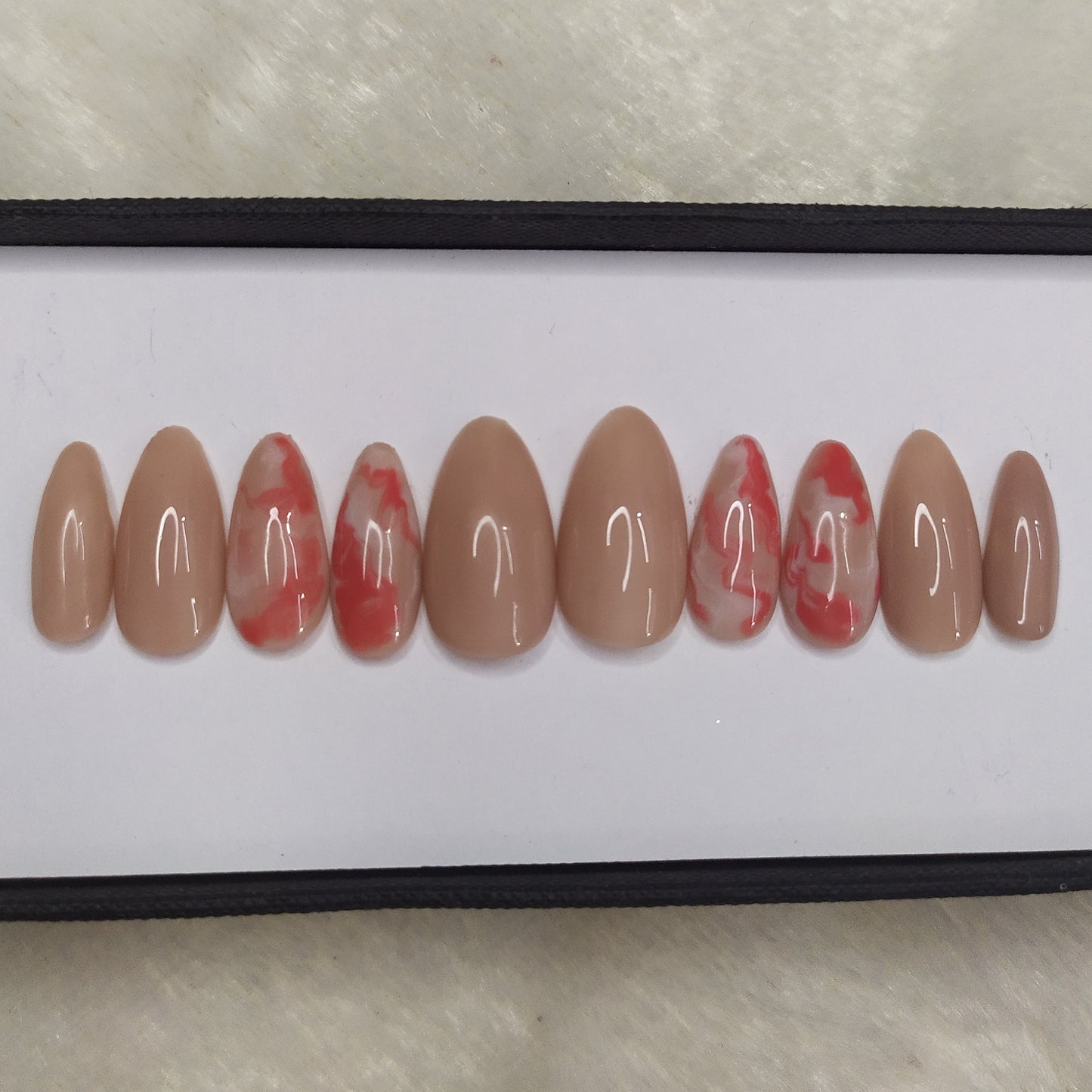 Glossy Nude Red Smoke Press on Nails Set // 502