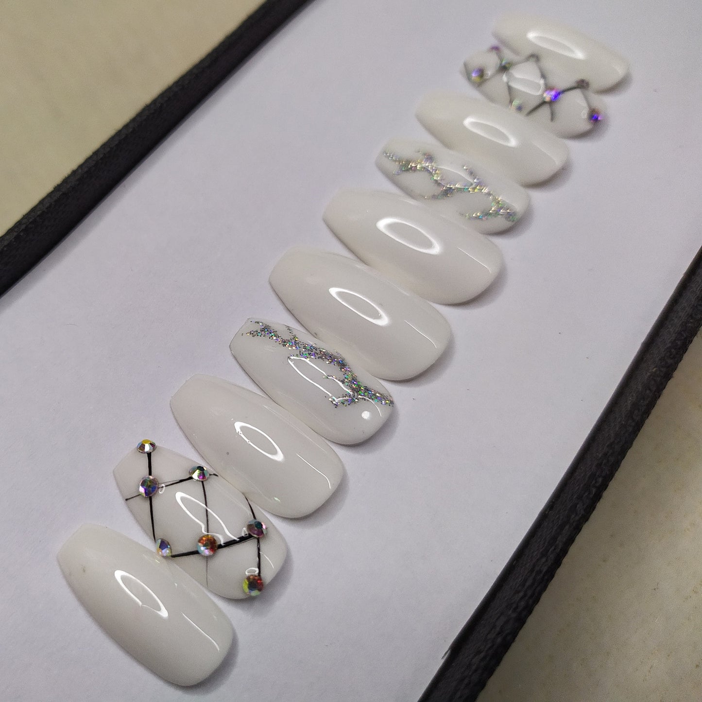 Glossy White Glitter Rhinestones Press on Nails Set // 517