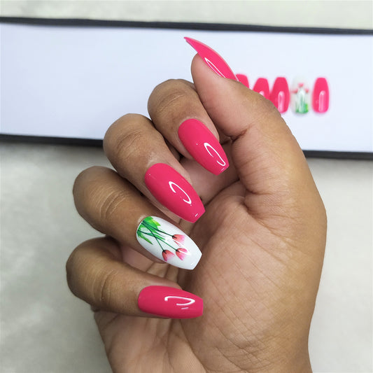 Glossy Pink Floral Accent Press on Nails Set  // 158