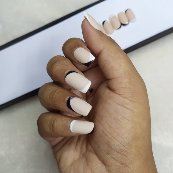 Matte Nude French Press on Nails Set // 541