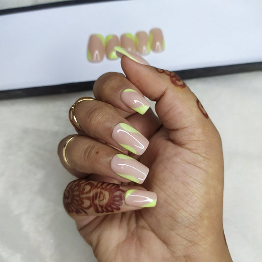 Glossy Light Green Swirls Print Press on Nails Set // 577