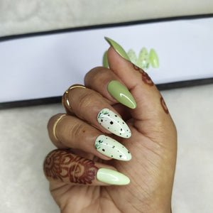 Glossy Green Leaves Print Press on Nails  // 586