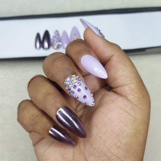 Lux Collection : Glossy Lilac Studded Press on Nails Set // 558