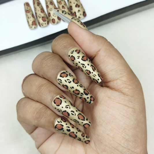 Matte Golden Animal Print Press on Nails Set // 569