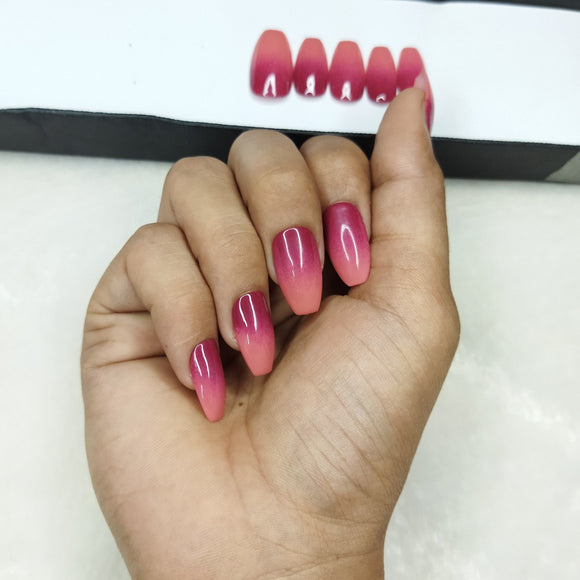 Glossy Dark Pink Ombre Press on Nails Set // 642