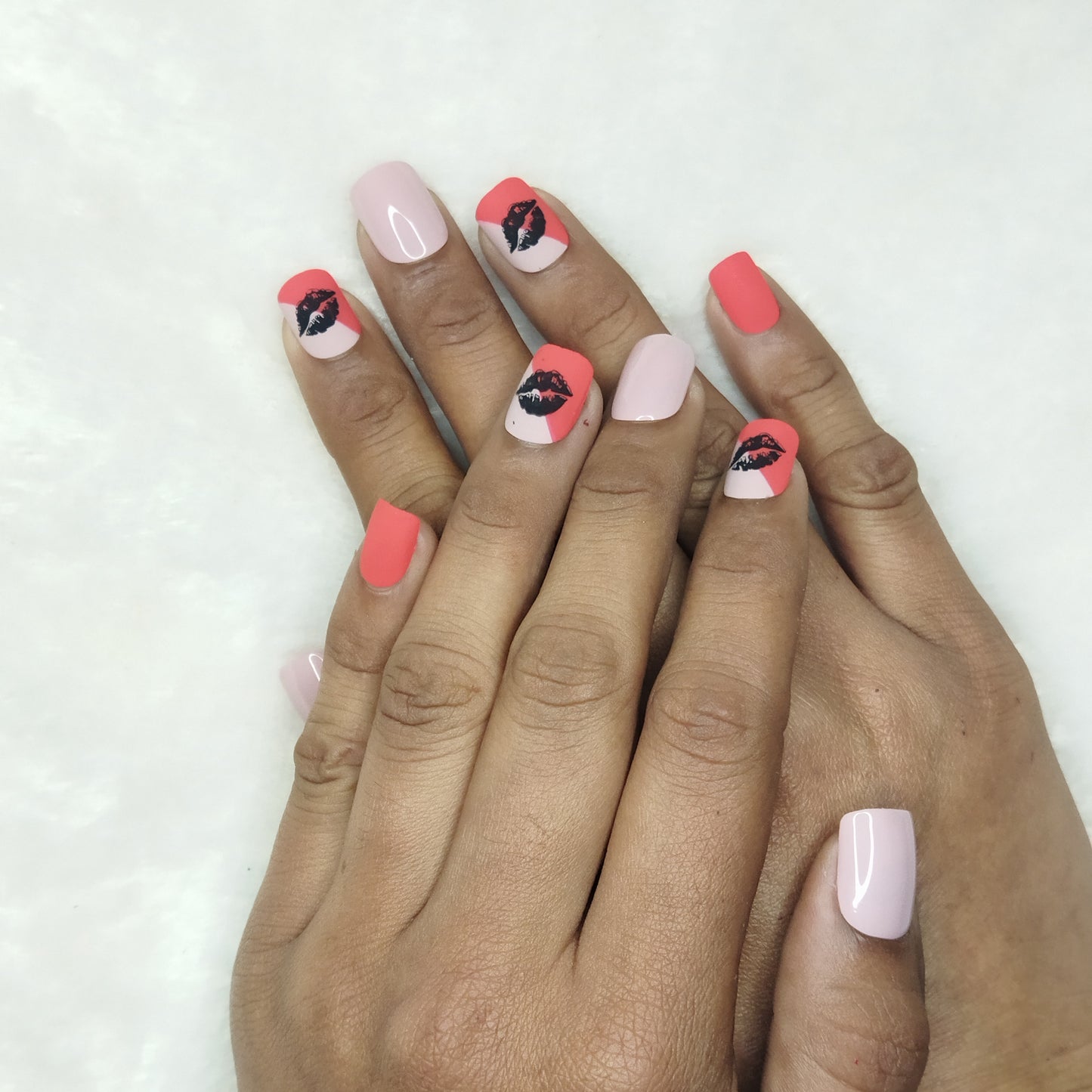 Valentine Collection: Matte Pink Kiss Press on Nails Set // 700