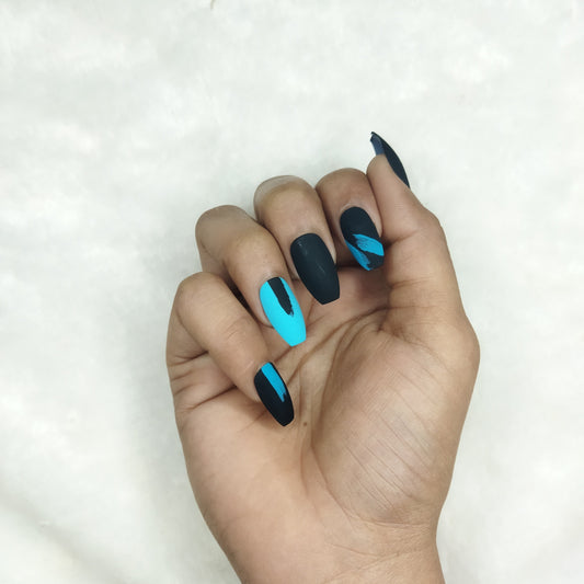 Matte Black & Blue Print Press on Nails Set // 841