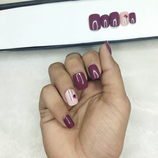 Glossy Plum Floral Print Press on Nails Set // 837
