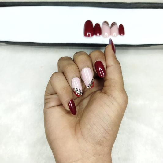 Glossy Maroon Golden Press on Nails Set // 830