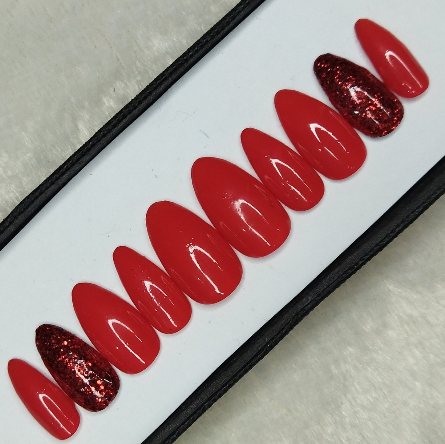 Glossy Red Glitter Press on Nails Set // 828
