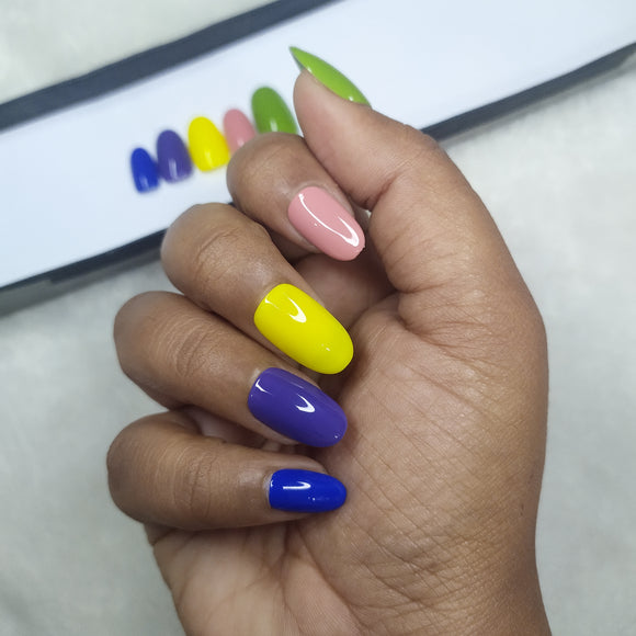 Colorful Press on Nails // 105