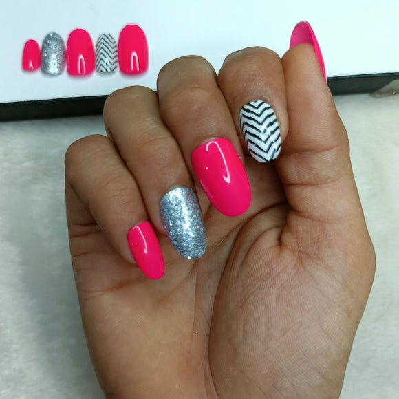 Pink lines with glitter accent Press on Nails // 199