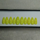 Glossy Green Neon Press on Nails Set // 507
