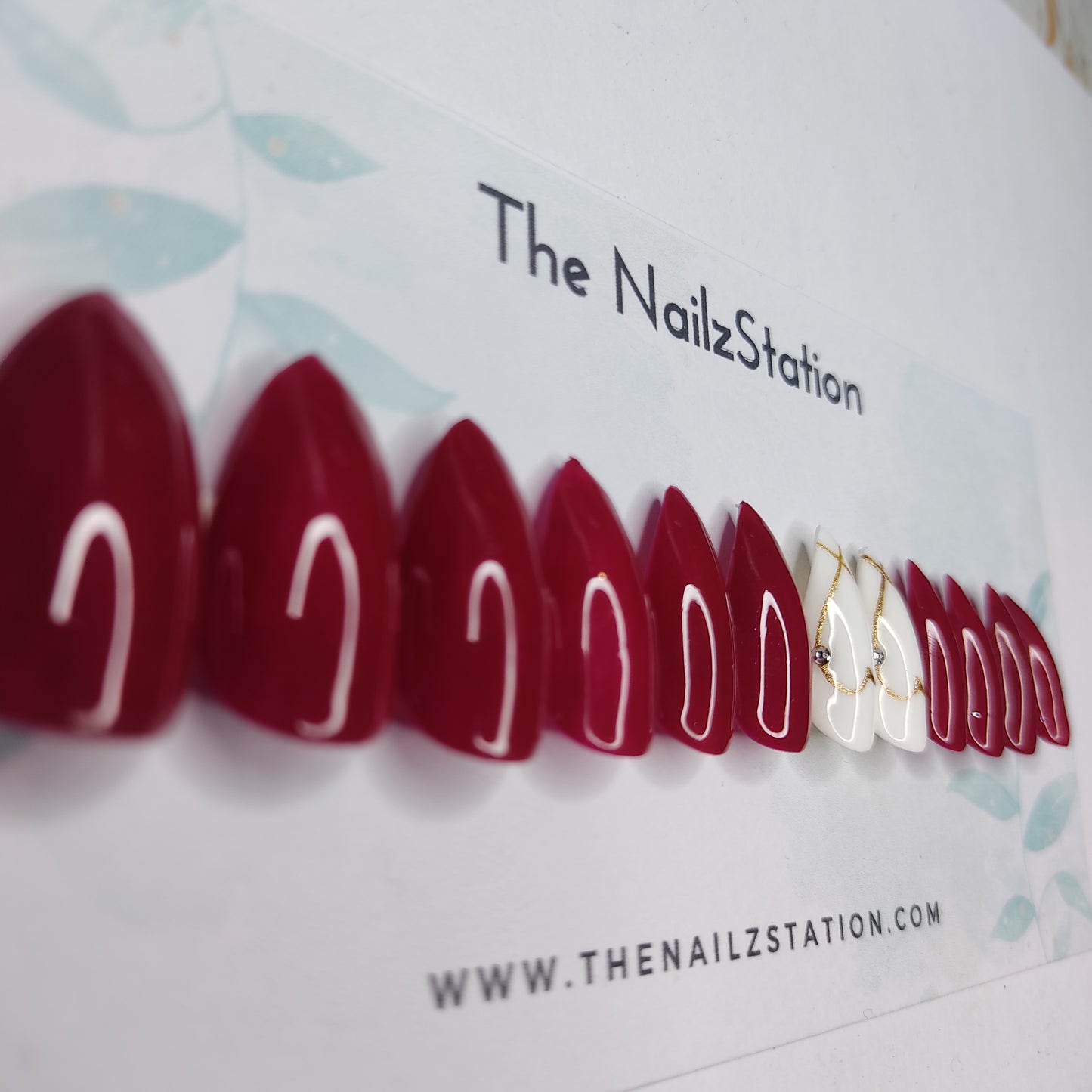 Glossy Plum Glitter Hearts Press on Fake Nails // tns700