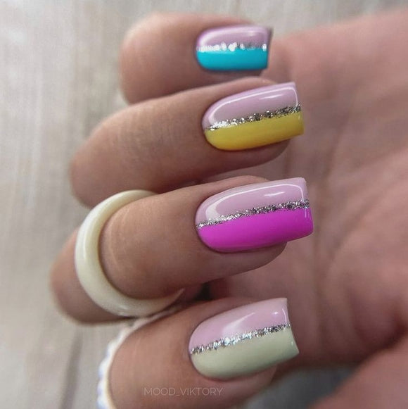 Glossy Colorful Strips Press on Fake Nails // tns446
